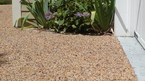 Gravel-Lok - Amber Color - Stone Binder - 1 Gallon